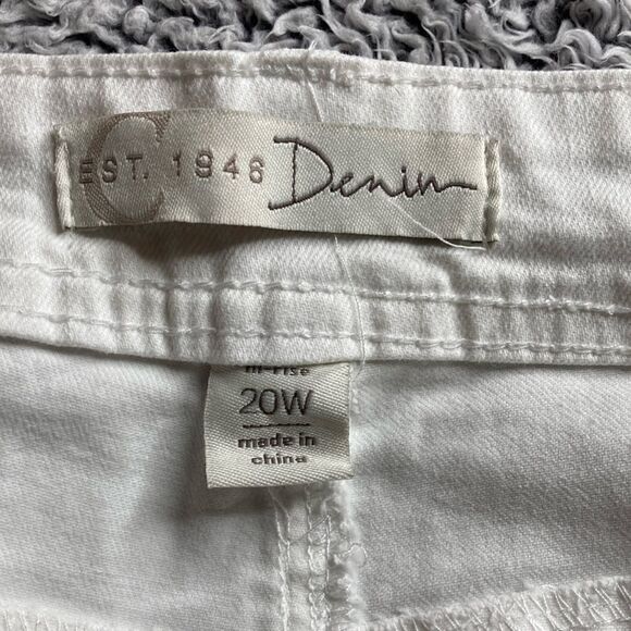 Beautiful White Sz 20W Stretchy High Waisted Shorts - Picture 3 of 11